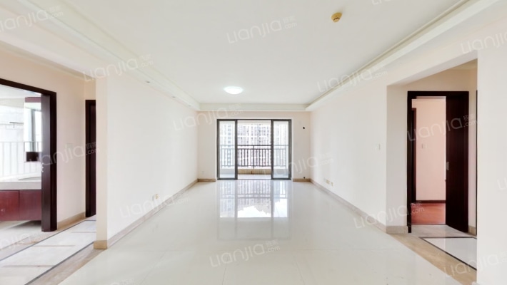 保利香槟国际花园二手房实景图