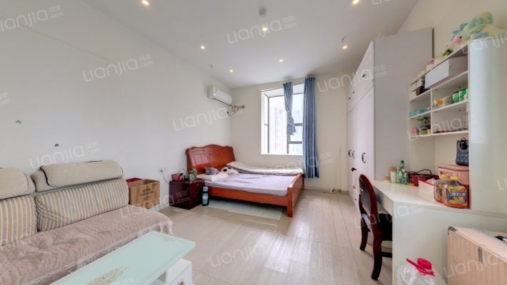 天润万象城B区二手房实景图