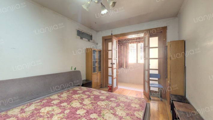 来凤新村二手房实景图