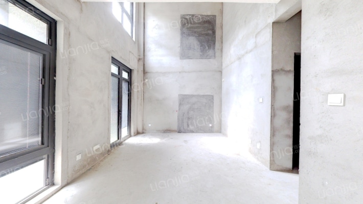 蔚蓝花园二手房实景图