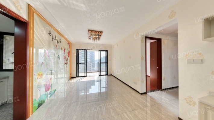 越秀滨海御城二手房实景图