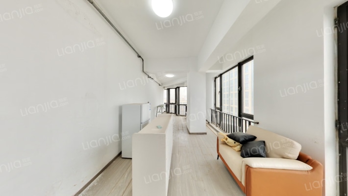 花样年喜年中心二手房实景图