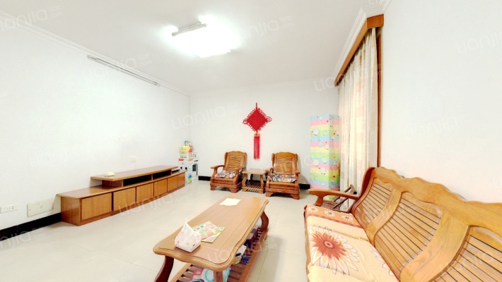 山水公寓二手房实景图