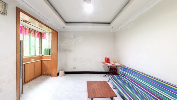 柏华小区二手房实景图