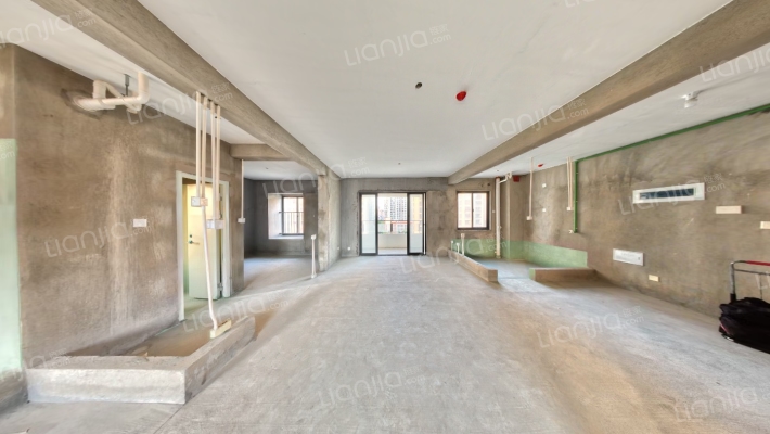 霞镜新城六区二手房实景图