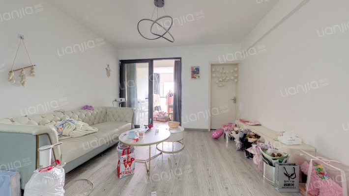 三里新城荷苑二手房实景图