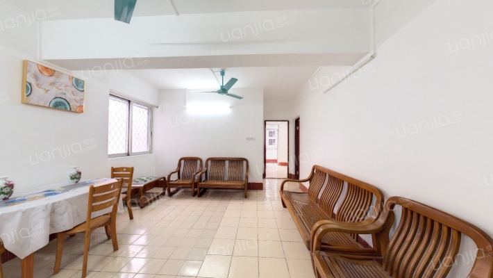 广信华景大厦二手房实景图