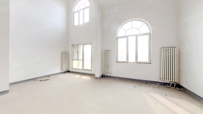 万通新界艺墅公馆二手房实景图