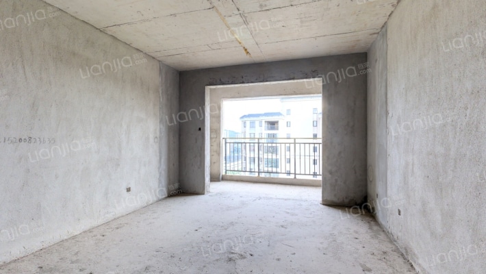 盛腾雅苑二手房实景图