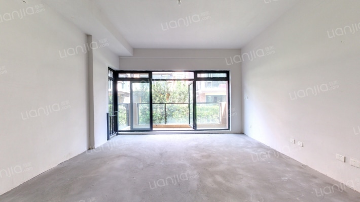 泷珀花园二手房实景图