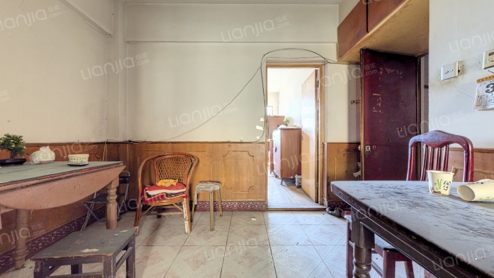 解放路44号二手房实景图