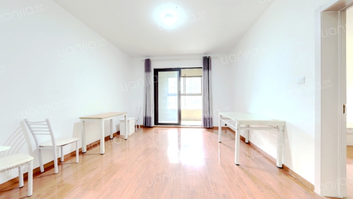 融创臻园二手房实景图