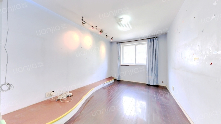 宁泉新苑二手房实景图