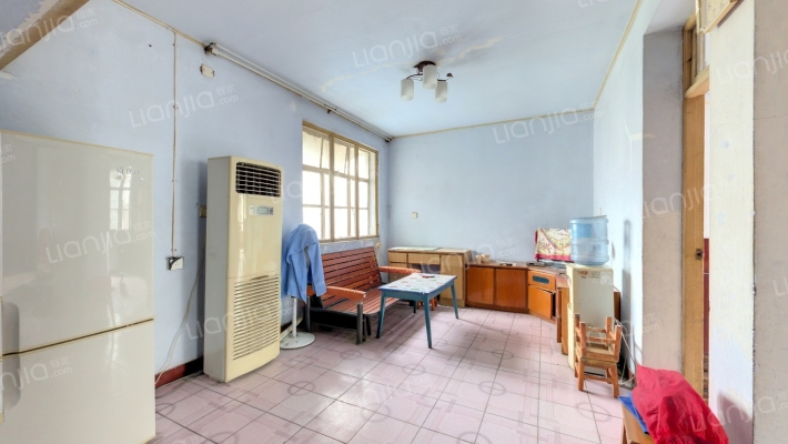 东方太行山住宅区二手房实景图