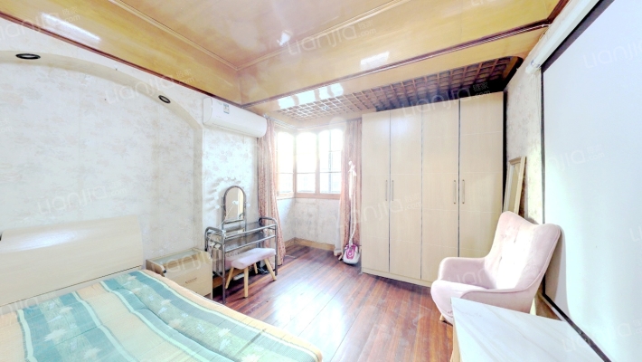 轻工大楼二手房实景图