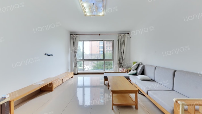 捷达名轩二手房实景图