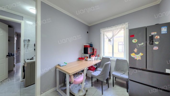 新兴大街35号院二手房实景图