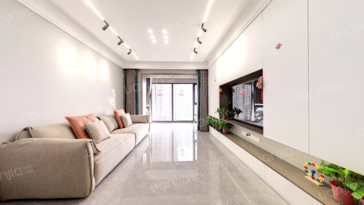 世茂外滩新城二手房实景图