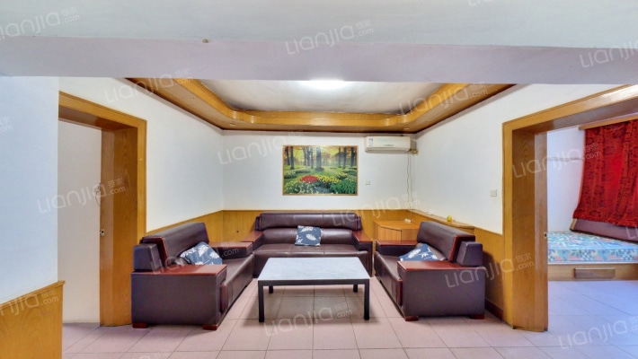 工行长缨路支行家属院二手房实景图