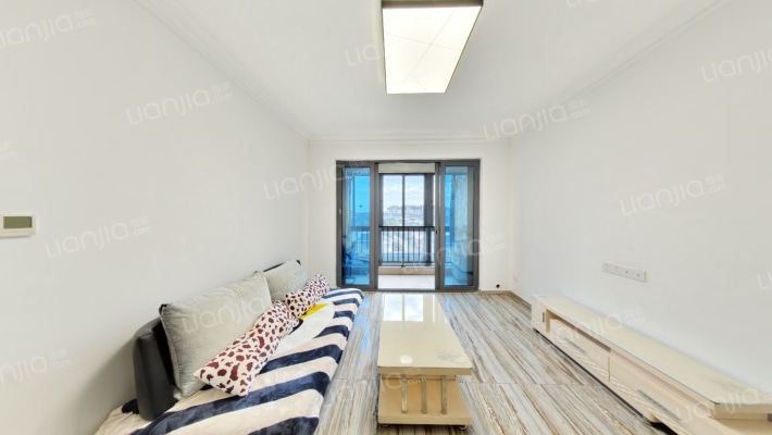 南京碧桂园丽华山苑二手房实景图