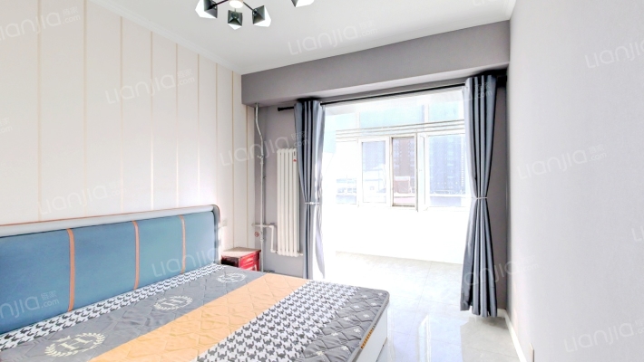 华龙泰汽配小区二手房实景图