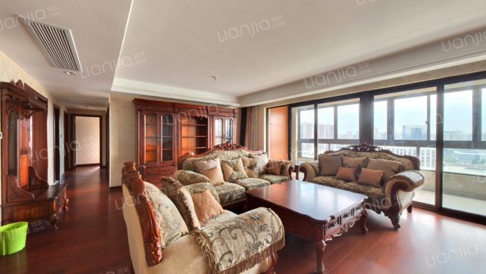 万科玲珑东区二手房实景图