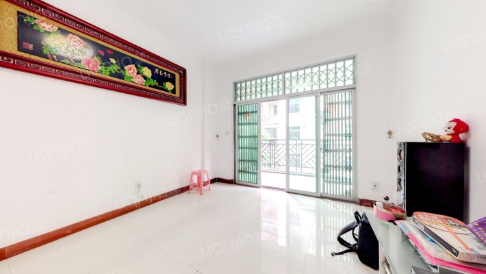 银雅华庭二手房实景图