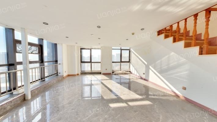 康达综合楼二手房实景图