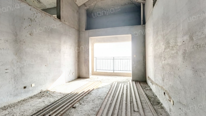 普罗旺斯二手房实景图