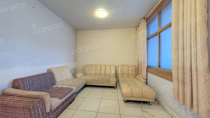 杂品宿舍二手房实景图