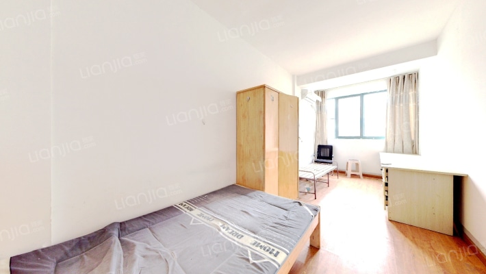 江帆花苑中区二手房实景图