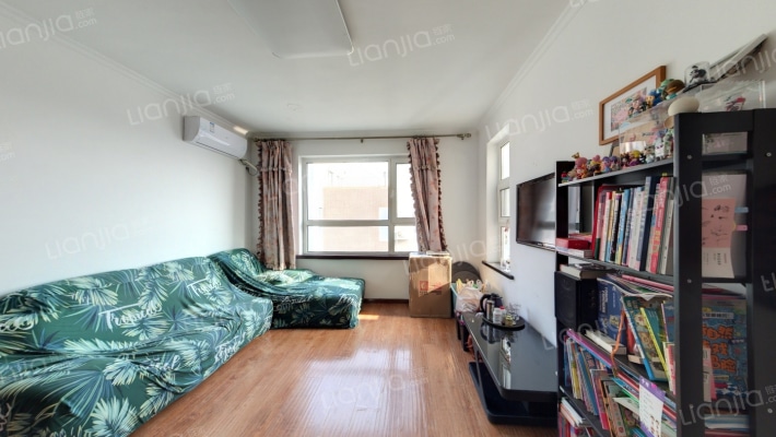 虹桥水景阁二手房实景图