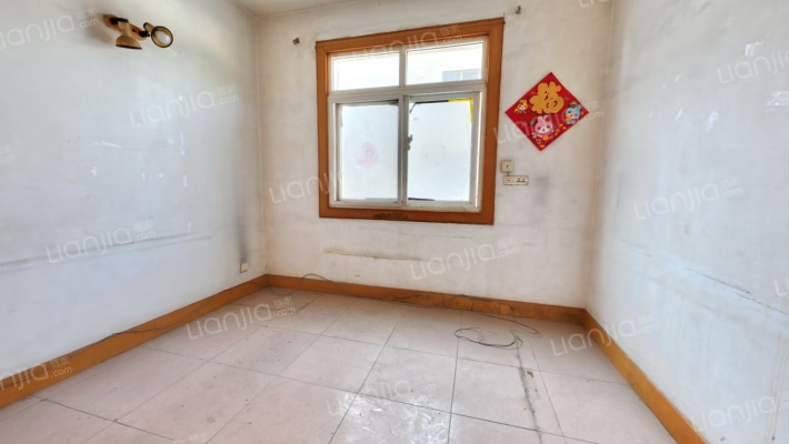 红卫化工厂家属院南院二手房实景图