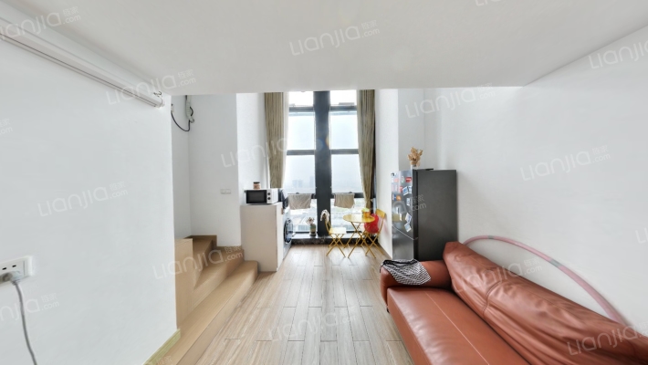 龙盛城市之光二手房实景图