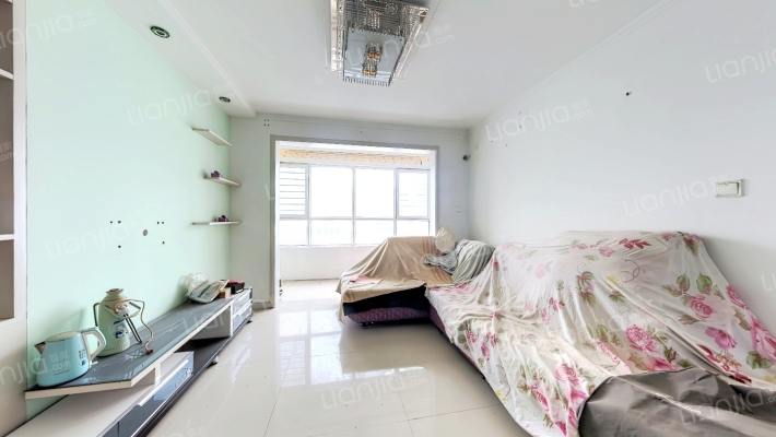 鸿运家园二手房实景图