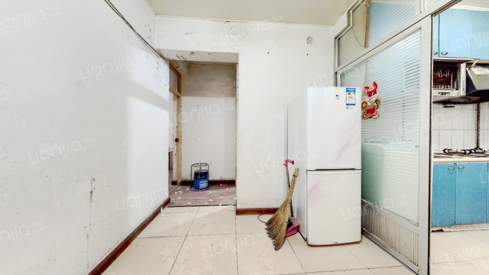 沈辽中路二手房实景图