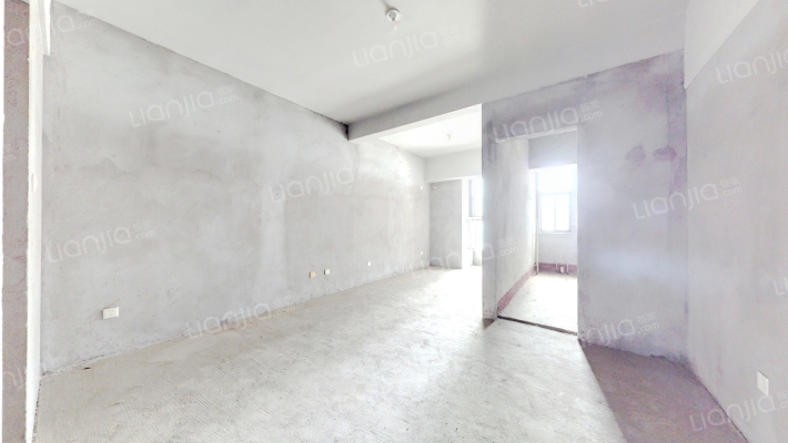 赛高街区二手房实景图