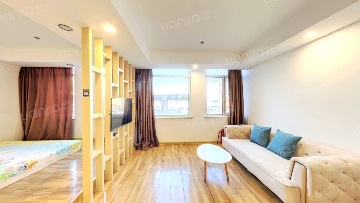 麦迪绅澎湃岛二手房实景图