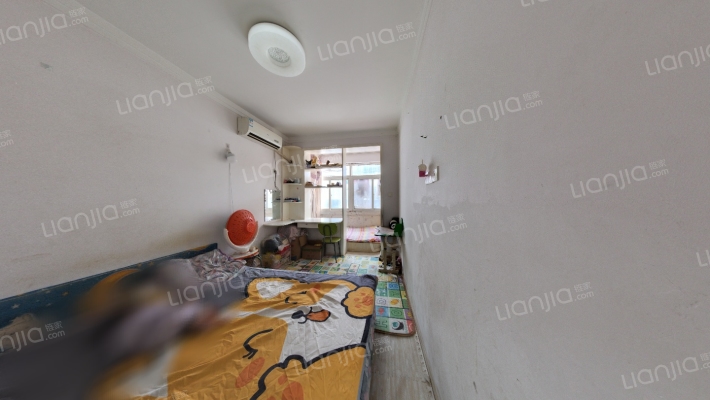 西彩小区三号院二手房实景图