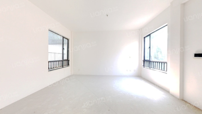 怡沁园二手房实景图