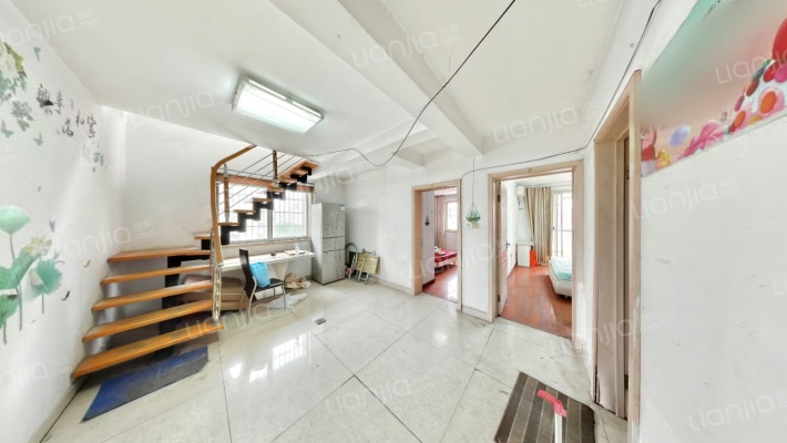 泰伯花苑一区二手房实景图