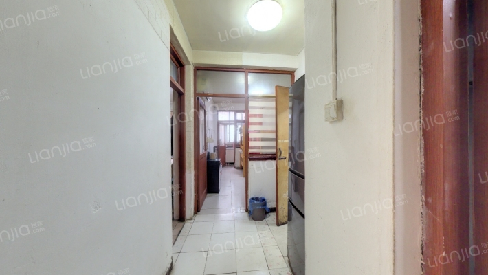 西南庄前亍15号院二手房实景图