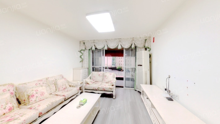 彰泰兰乔圣菲二手房实景图