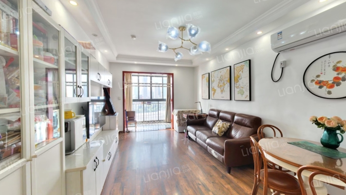 前进嘉园B区二手房实景图