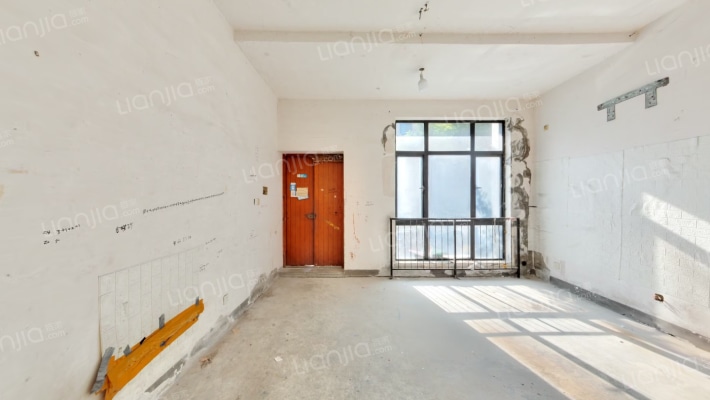 绿地21城E区二手房实景图