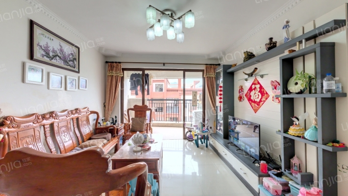 东峻芭堤花岸二手房实景图