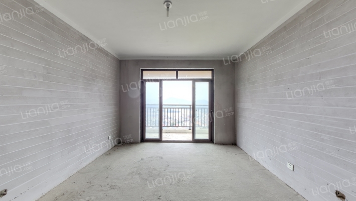 英伦小镇二手房实景图