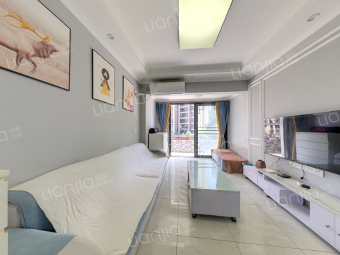 整租·旭辉城橙郡 3室1厅 东南