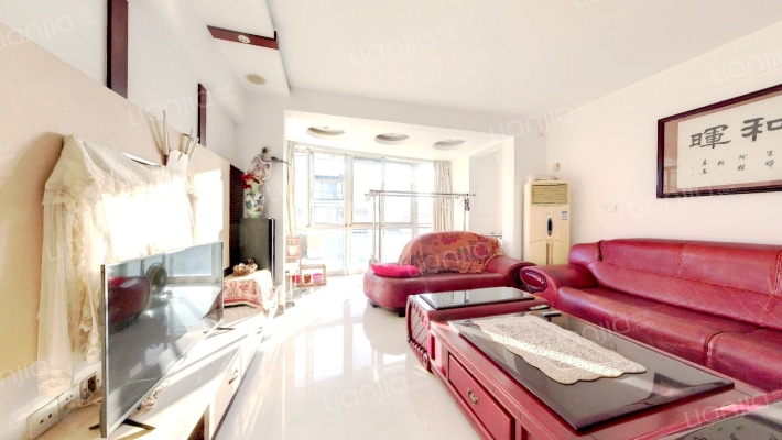 假日风景二手房实景图