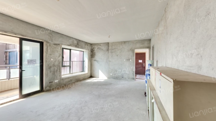 大运城邦卫城二手房实景图